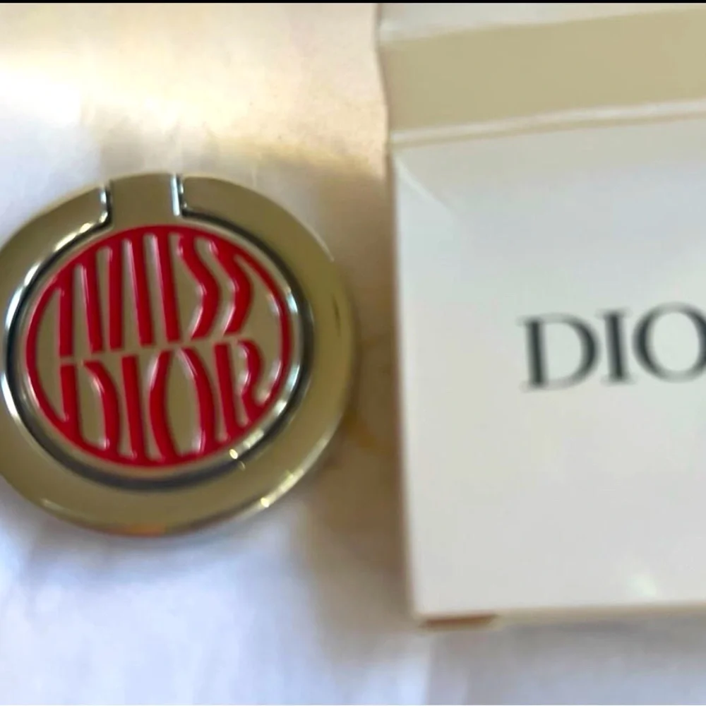 Dior Miss Dior phone ring